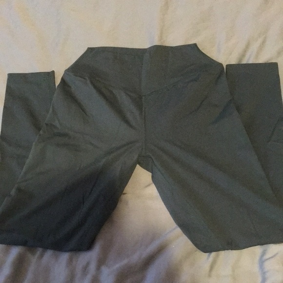 Balance Athletica Outlander OG Pine Pants Size M EUC - Picture 2 of 2
